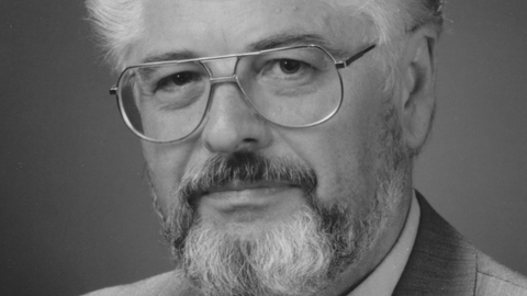 Prof. Wolfgang Voelkner