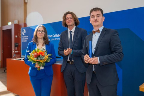 Dr. Sara Marchini wurde mit dem Preis für forschungs- und praxisbezogene Lehre der Fakultät Maschinenwesen der Technischen Universität Dresden ausgezeichnet. 