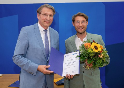 Prof. Beckmann und Dr. Manthey nach der Preisverleihung
