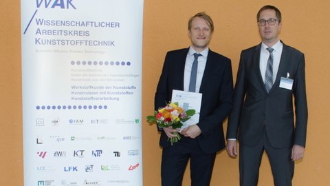 Dr. Andreas Hornig bei der Verleihung des Oechsler-Preises mit dem betreuenden Hochschullehrer Prof. Dr.-Ing. habil. Maik Gude.