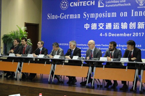 Podiumsdiskussion beim Sino-German Symposium on Innovative Vehicle Technology am 5. Dezember 2017