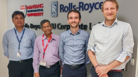 Dresdner Forscher zu Besuch in Singapur. (Dresden researcher visits Singapore) v.l.n.r. Dr. Michael L. Abundo (Rolls Royce@NTU Corporate Lab), Prof. Sridhar (NTU), Dr. Daniel Weck, Dr. Andreas Hornig (beide ILK)