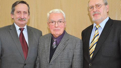 Die Professoren Volker Ulbricht, Peter Offermann und Werner Hufenbach (v.l.n.r.)