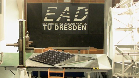 Windlastmessung an einem Solargenerator