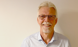 Portraitbild von Holger Dietsch