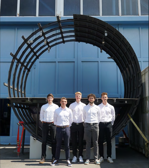 Das studentische Team PEL-E-FAN-T der Technischen Universität Dresden (von links nach rechts: Hannes Jerzembek, Paul Sanderbrand, Max Wenk, Lennard Köhler, Dominik Brunner)