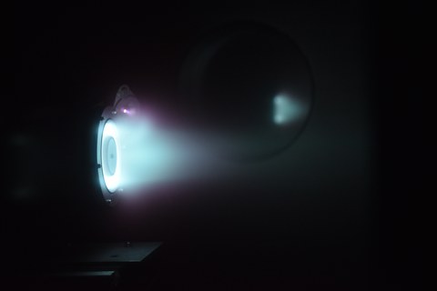 TUD Hall Effekt Triebwerk