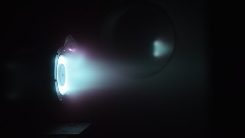 TUD Hall Effekt Triebwerk