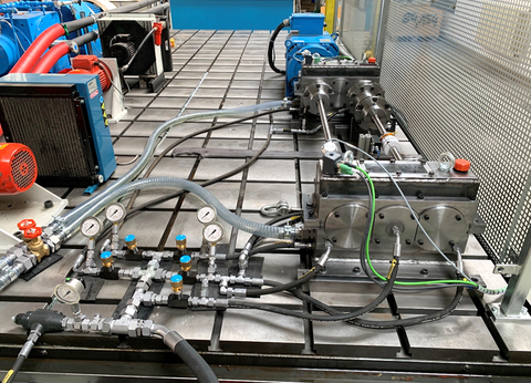 Intermediate wheel torque test rig