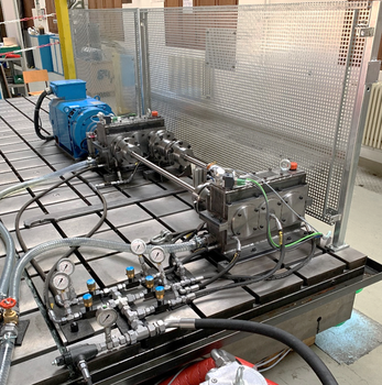 Intermediate wheel torque test rig