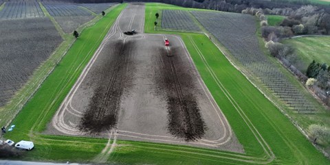 Feldversuche zur Begutachtung des Wurfverhaltens und des Streubildes