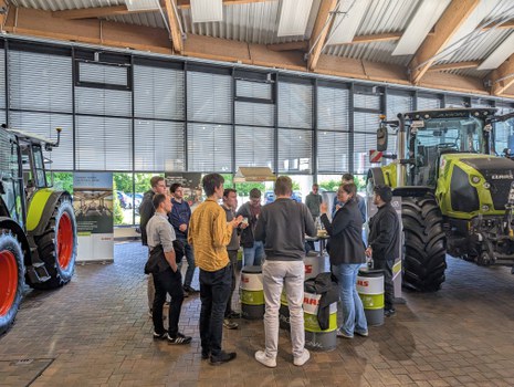 Studenten bei Firma Claas