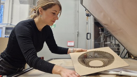 Nora Horn im Labor