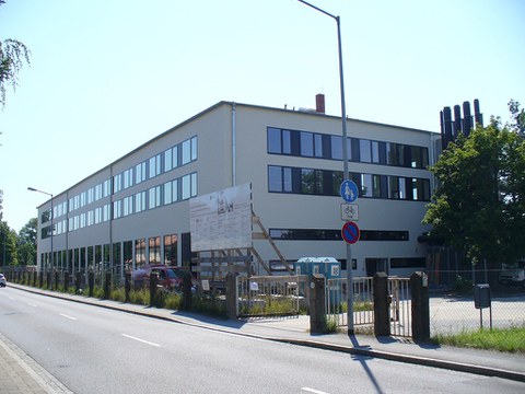 Gebäudeansicht Holzwerkstofftechnikum Pirna Copitz