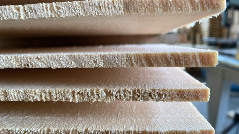 Radial aufeschnittenes Holz der Fichte für Gitarrendecken