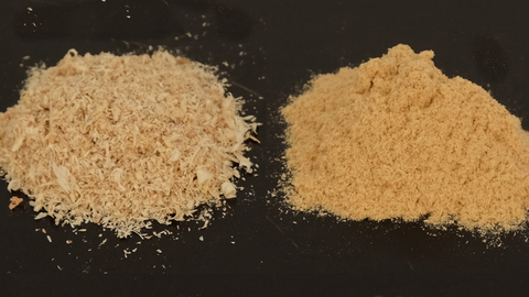 Das Bild zeigt Staub bzw. Späne von Spanplatte und MDF die aus einem Fräsprozess stammen.