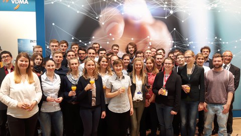 INT Studenten auf der Interpack