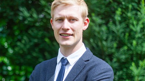 Porträt Alexander Busch