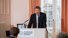 Vergabe der Ehrendoktorwürde an Professor Kiekens