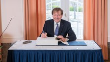 Vergabe der Ehrendoktorwürde an Professor Kiekens
