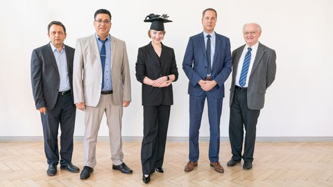 Dr.-Ing. Irina Kuznik with the members of the examination board present