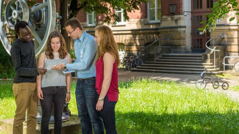 Mitarbeiter und Studenten vom ITM