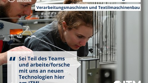 Studierende an der Strickmaschine