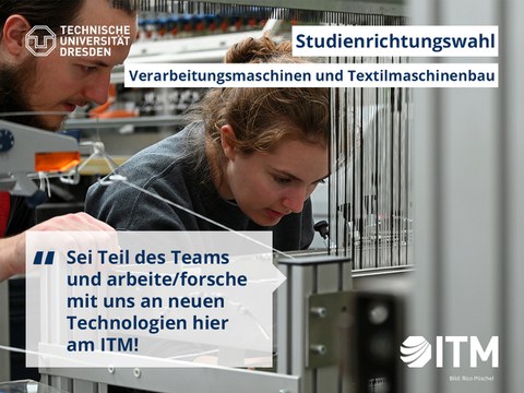 Studierende an der Strickmaschine