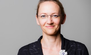 Porträtfoto von Frau Kathrin Mende