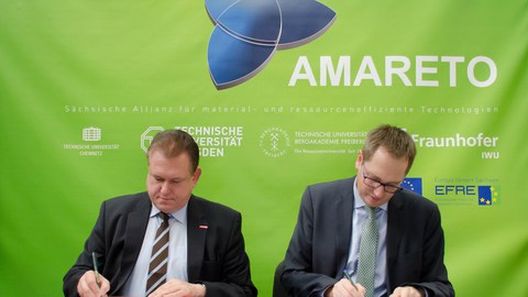 Kooperationsvertrag zwischen HWK Dresden und ILK