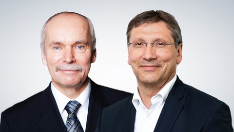 Das Foto zeigt Portraitfotos von zwei älteren Männern. Links sieht man Prof. Stelzer, den bisherigen Dekan. Rechts neben ihm ist Prof. Beckmann platziert, der am 15. Januar 2020 zum Dekan gewählt wurde.