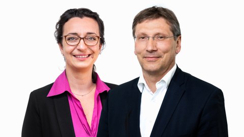 Das Foto zeigt eine Bildmontage. Die beiden Portraits von Prof. Michael Beckmann und Ina Winkler sind nebeneinander gesetzt und überlagern sich leicht.