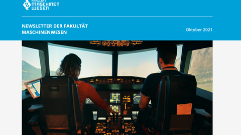 Auf dem Bild sind 2 Studierende zu sehen, die in einem Flugzeugsimulator sitzen