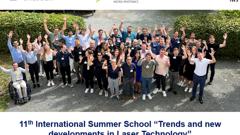Auf dem Bild sind die Teilnehmerinnen und Teilnehmer der Sommerschule "Trends and new developments in Laser Technology" der TU Dresden zu sehen