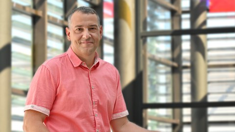 Portraitbild Prof. Lasagni, Professur für Lasergestützte Fertigungstechnik an der TU Dresden