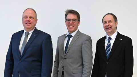 Gruppenfoto der neuen Fakultätsleitung
