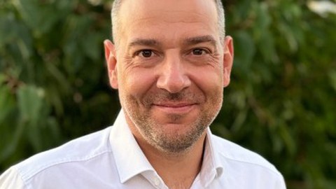 Portraitbild von Prof. Andrés Fabián Lasagni