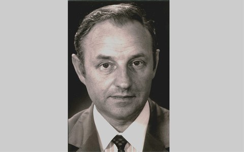 Portraitbild Prof. Fritz Blume