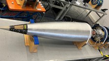 Das SHAMA-Experiment ist vollständig in die Nutzlast der Rakete integriert, getestet und startbereit. 
