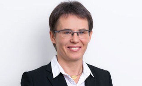 Porträtfoto von Professorin Kerstin Eckert