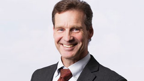 Porträtfoto von Professor Thomas Herlitzius