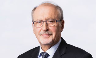 Porträtfoto von Professor Werner Hufenbach