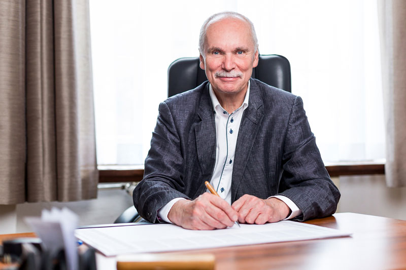 Vakanz-Seniorprof. Dr.-Ing. habil. Ralph Stelzer