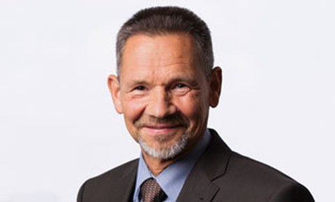 Porträtfoto von Professor Hartmut Weise