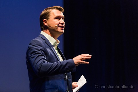 Das Foto wurde zum Tag der Fakultät Maschinenwesen 2019, am 29. Juni im Boulevardtheater Dresden aufgenommen.