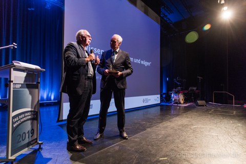 Das Foto wurde zum Tag der Fakultät Maschinenwesen 2019, am 29. Juni im Boulevardtheater Dresden aufgenommen.
