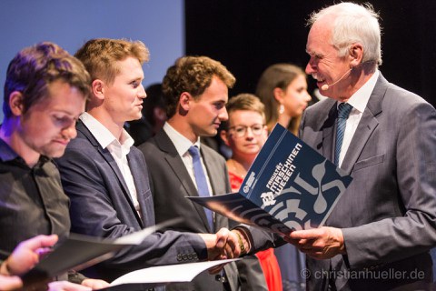 Das Foto wurde zum Tag der Fakultät Maschinenwesen 2019, am 29. Juni im Boulevardtheater Dresden aufgenommen.