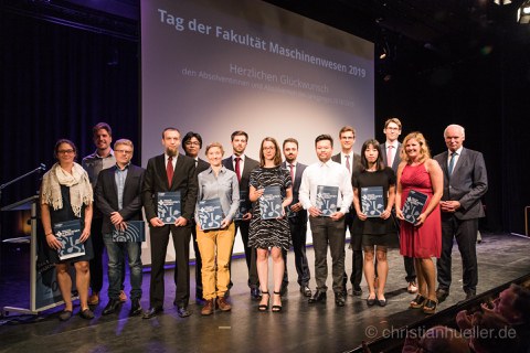 Das Foto wurde zum Tag der Fakultät Maschinenwesen 2019, am 29. Juni im Boulevardtheater Dresden aufgenommen.