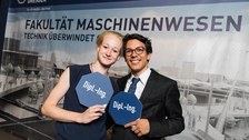 Das Foto wurde zum Tag der Fakultät Maschinenwesen 2019, am 29. Juni im Boulevardtheater Dresden aufgenommen.