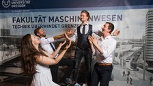 Das Foto wurde zum Tag der Fakultät Maschinenwesen 2019, am 29. Juni im Boulevardtheater Dresden aufgenommen.
